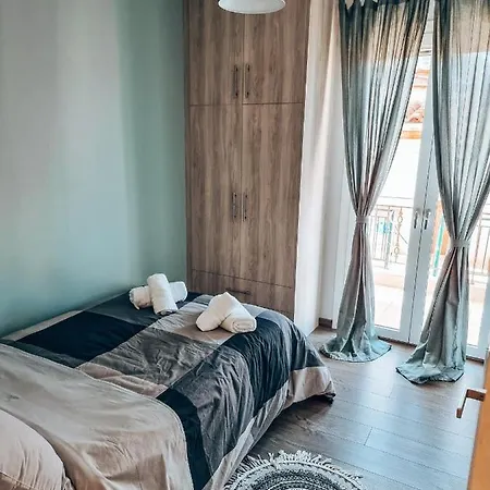 Cozy Kleitoria