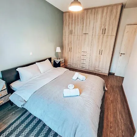 Cozy Kleitoria